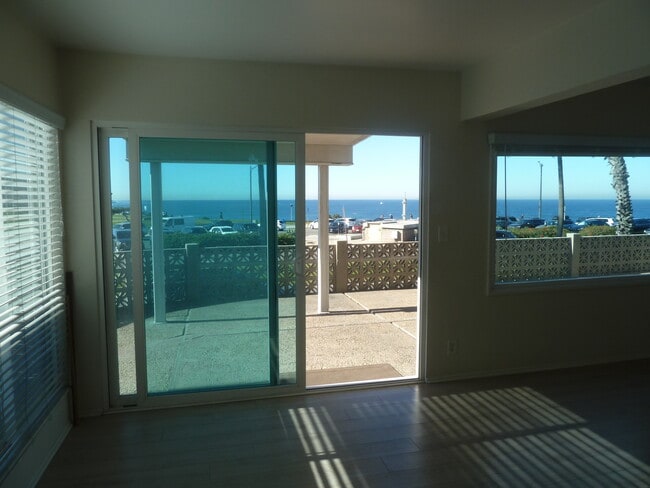 Primary Photo - 1804 Esplanade