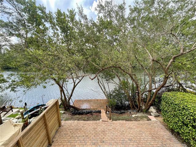 Building Photo - 6206 Paradise Point Dr