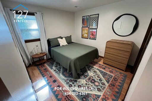Building Photo - 1 Bedroom Apartment in Great Location!