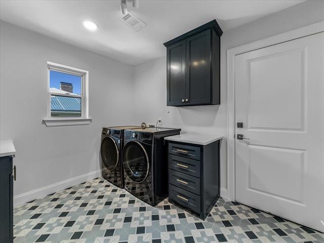 Building Photo - 7049 Gateridge Dr