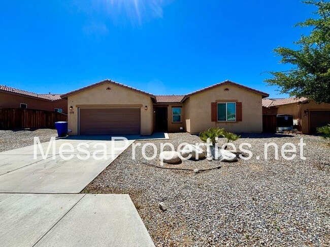 Building Photo - 14312 Sierra Grande St