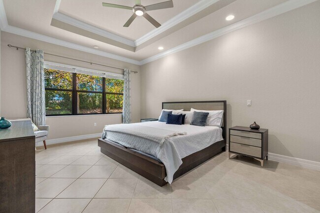 Building Photo - ** MARBELLA ISLES ** 4 BED / 3 BATH - SING...