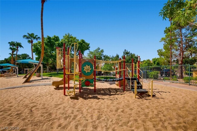 Building Photo - 7624 Desert Largo Ave