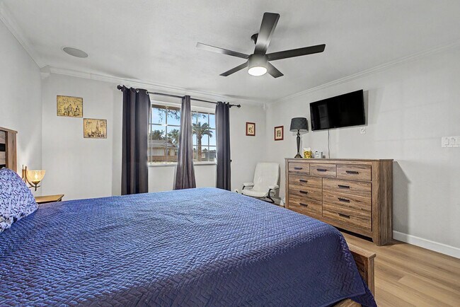 Building Photo - 3346 E Cochise Rd