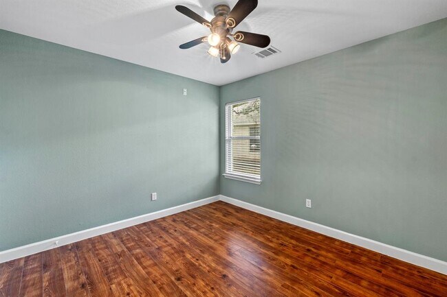 Building Photo - 1310 Brighton Bend Ln