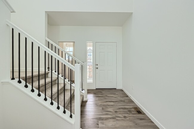 Building Photo - 24325 E Ohio Dr