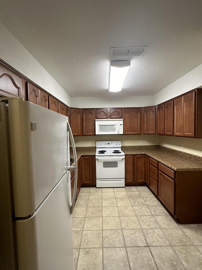 Building Photo - 334 Woodham Ct