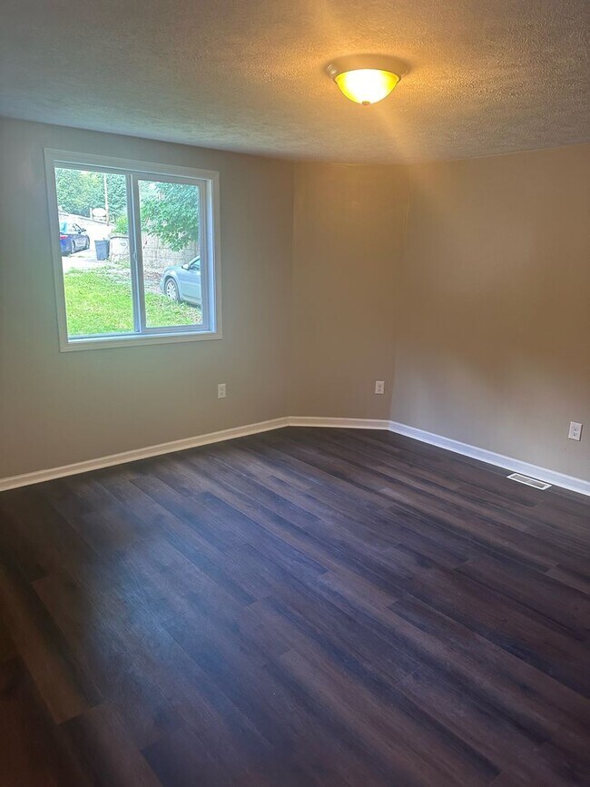 Building Photo - FABULOUS 4 BED HOME New Brighton