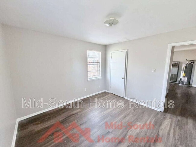 Building Photo - 1353 Fairfax St