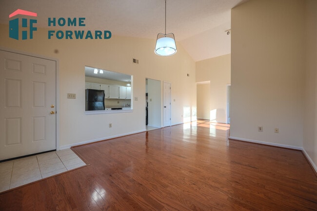 Building Photo - 2504 Ashbrooke Dr