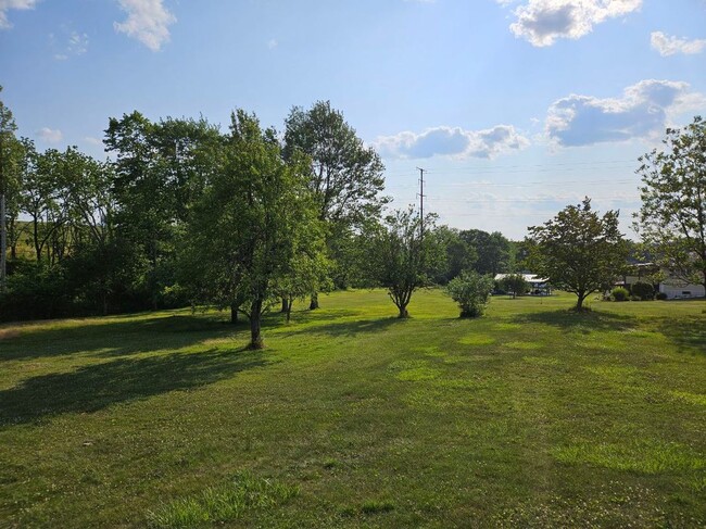 Building Photo - 1270 Ridge Rd