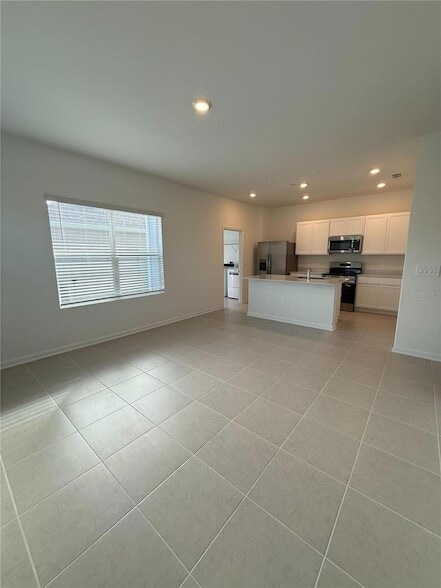 Building Photo - 2332 Rider Rain Ln