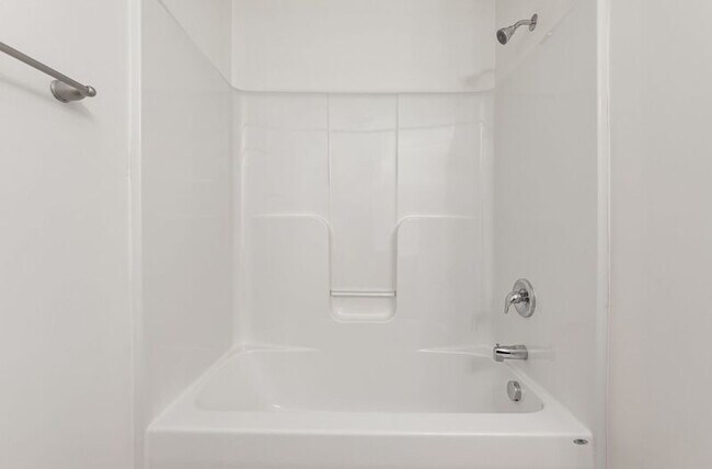 Building Photo - 268 American Dr