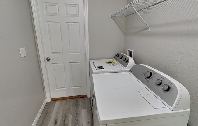 Building Photo - 1984 W Magenta Dr