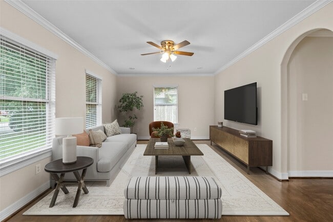 Primary Photo - 804 Valerie Ave