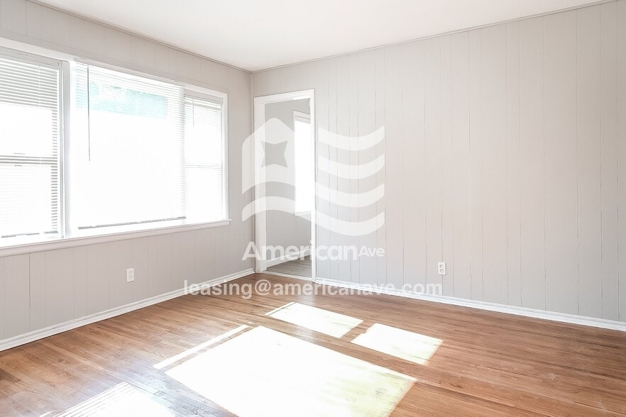 Building Photo - 4959 N Trenton Ave