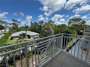 Building Photo - 4400 Bonita Beach Walk Dr