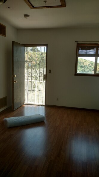 Bdrm balcony - 30413 E Sunset Dr S