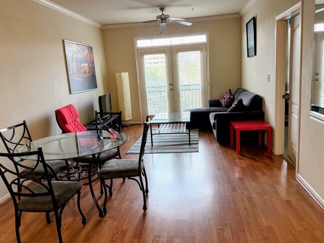 Building Photo - 1711 Old Spanish Trl