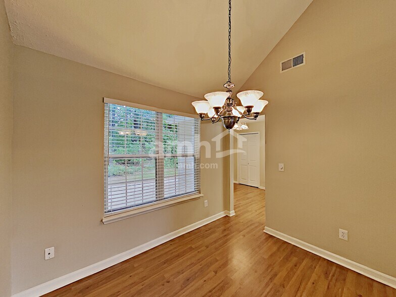 Building Photo - 1714 English Ivey Ln