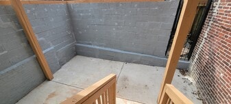 Building Photo - 2230 Christian St