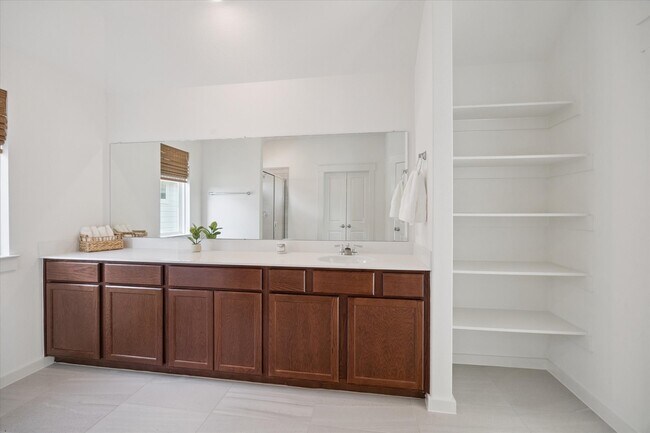 Building Photo - 7419 Casuna Ln