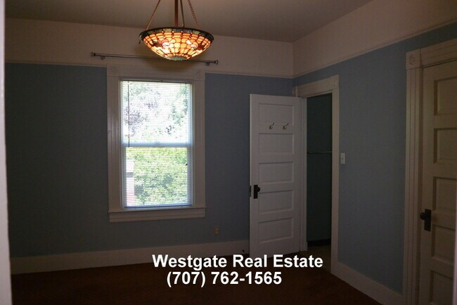 Building Photo - 3740 Roblar Rd