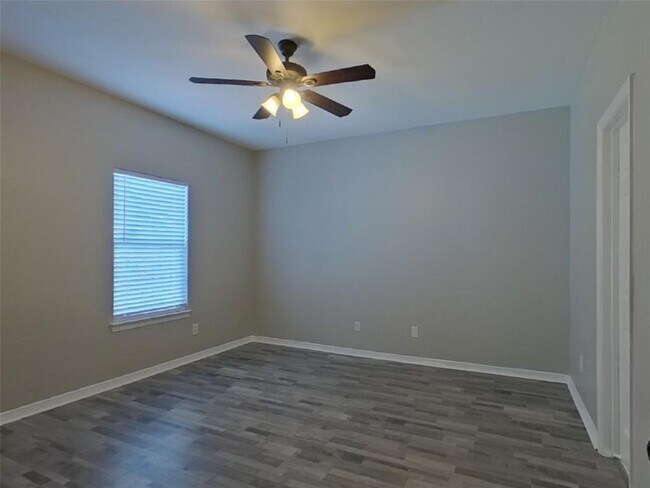Building Photo - 10015 Sweet Nectar Ln
