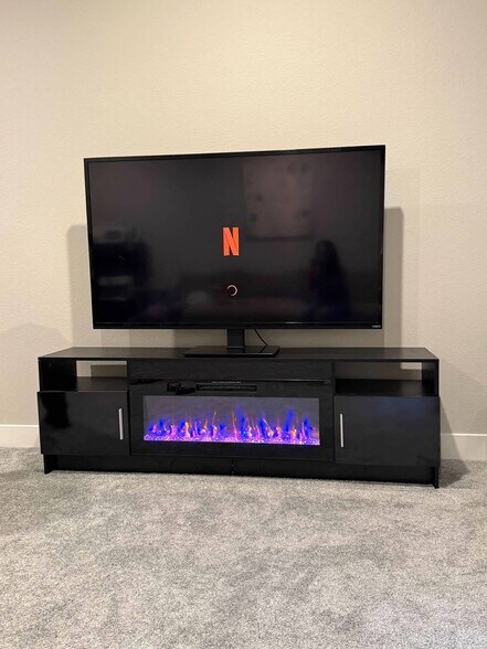 TV with Electric Fireplace - 7718 Sun Shimmer Vw
