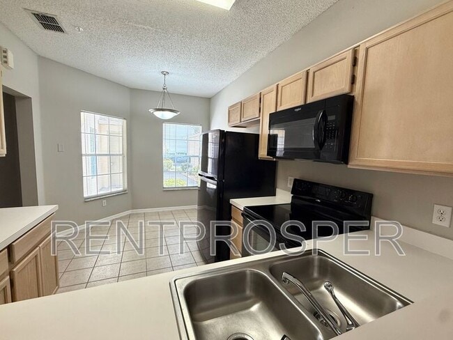 Building Photo - 3038 Cottage Grove Ct