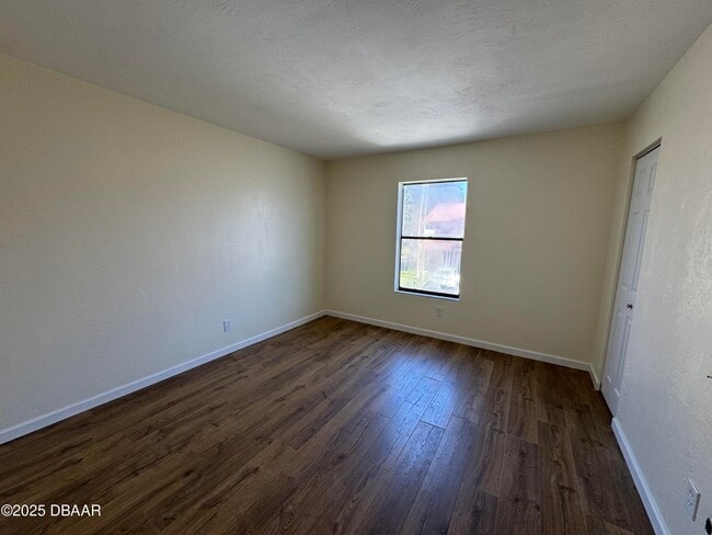 Building Photo - 980 Canal View Blvd