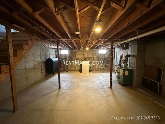 Building Photo - 114 Main Rd N