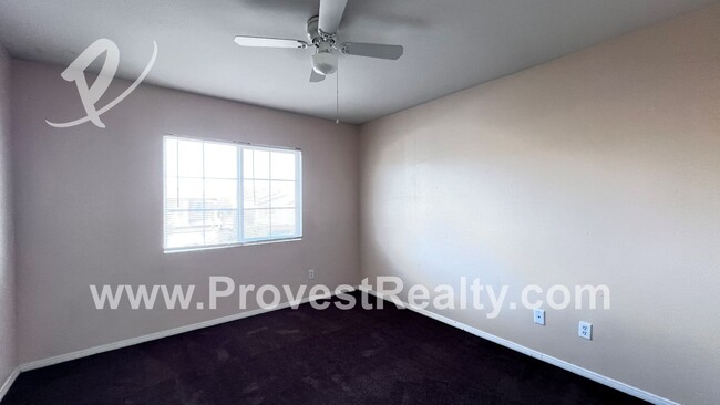 Building Photo - 4 Bed, 2.5 Bath Victorville Home!