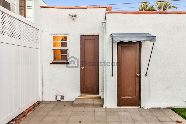 Building Photo - 603 S Mansfield Ave