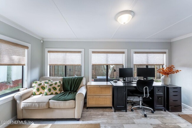 Building Photo - 1170 19th St N