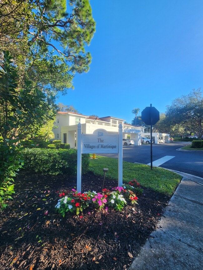 Building Photo - 965 Tarpon Cove Dr