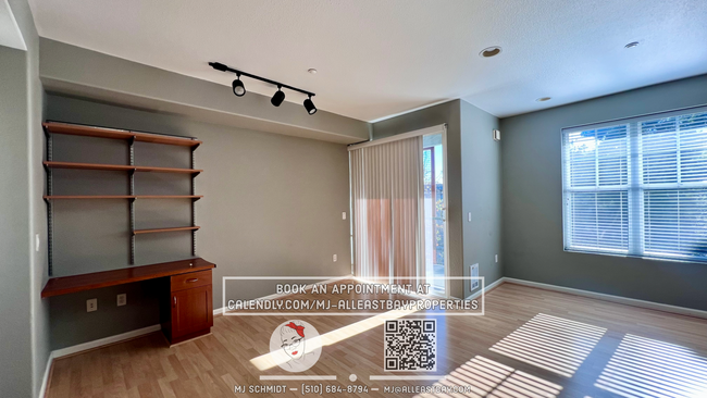 Building Photo - 1 bedroom 1 bath in a fantastic location i...