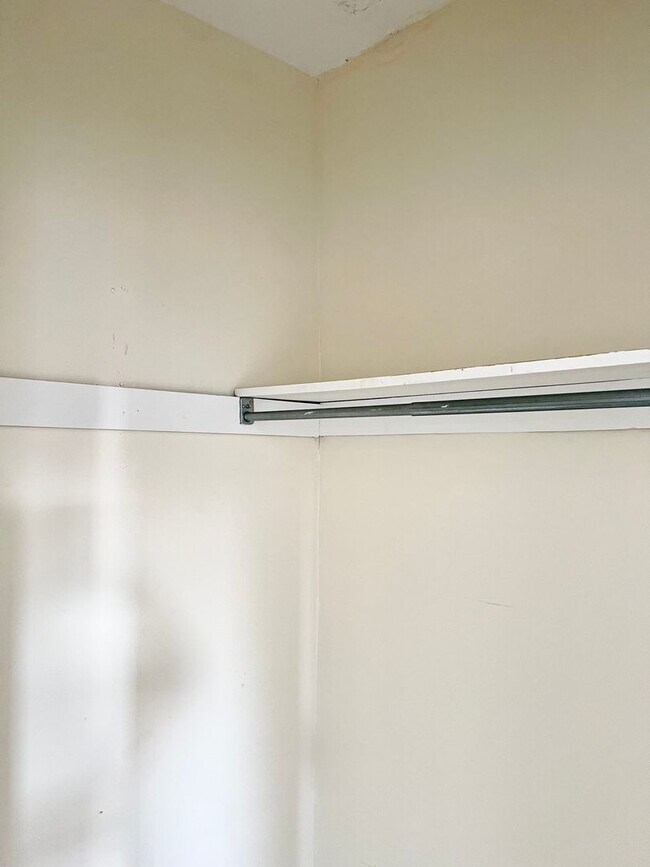 Building Photo - 5119 Hazel Ave