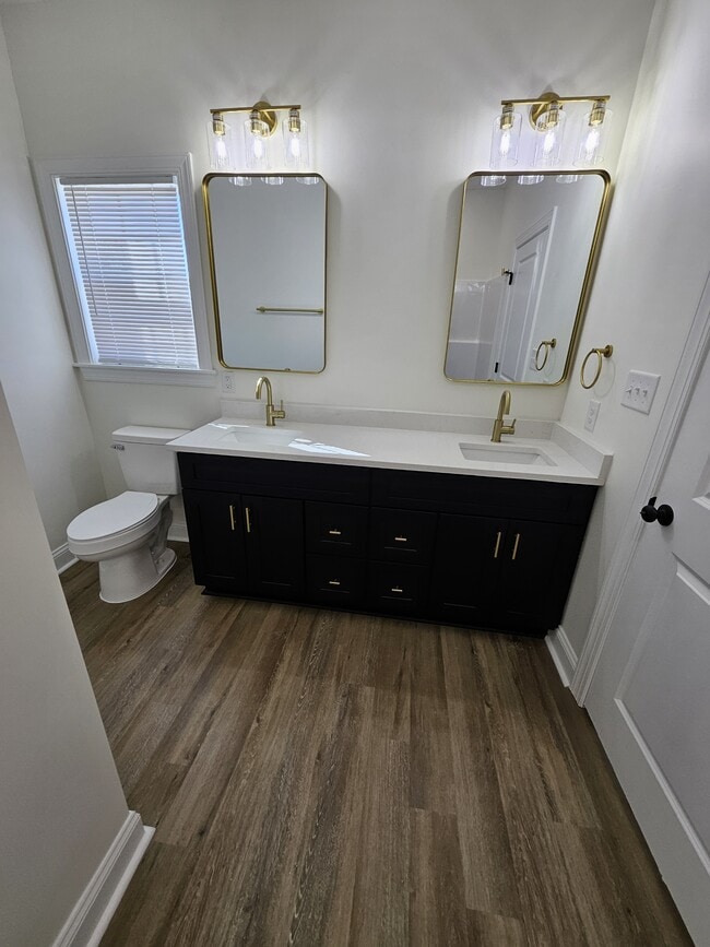 Building Photo - 1033 Oberry Rd