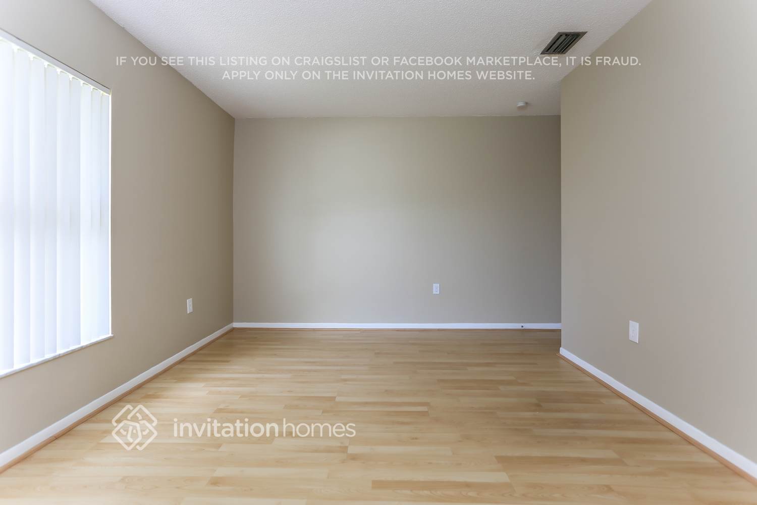 Building Photo - 15131 S Waterford Dr