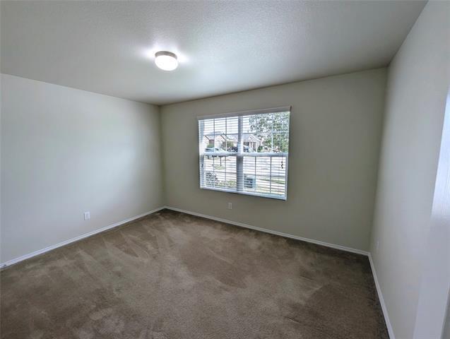 Building Photo - 704 Rivers Creek Ln