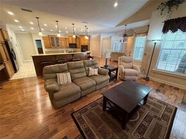 Building Photo - 8762 FL-26