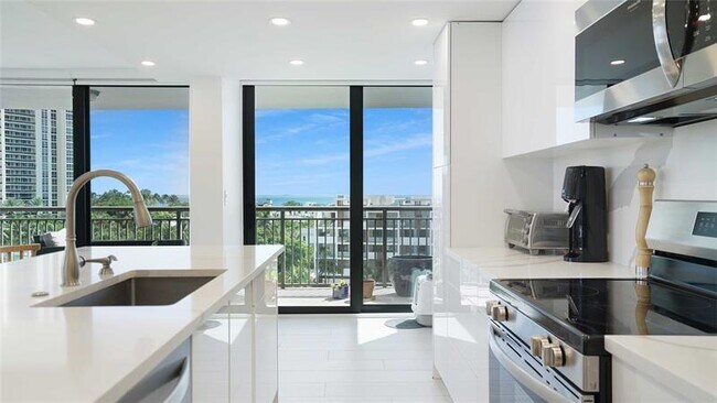 Building Photo - 3031 N Ocean Blvd