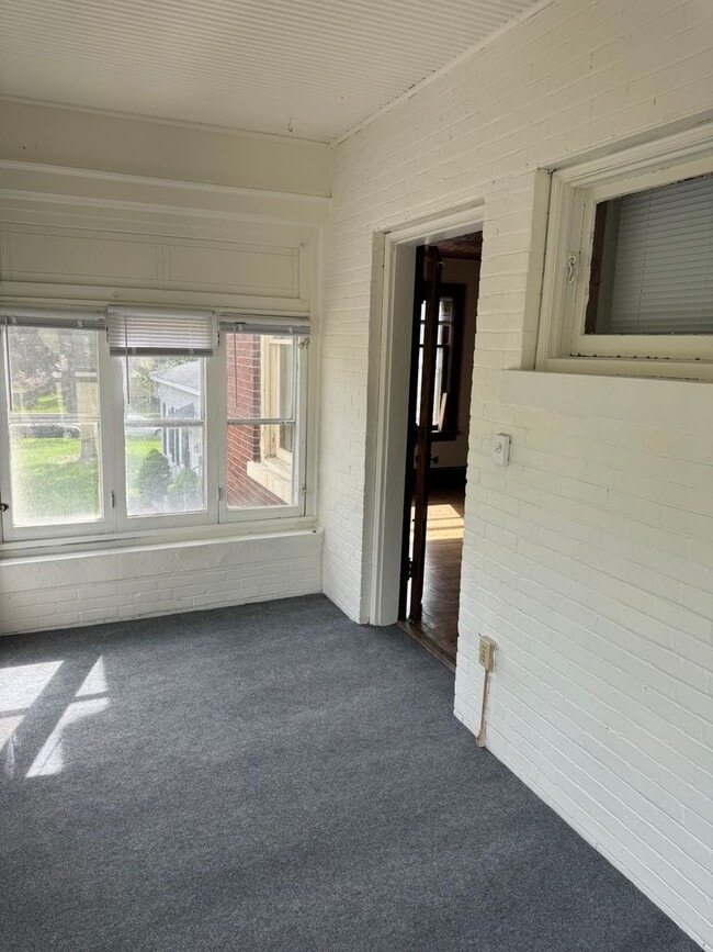 Building Photo - tf816