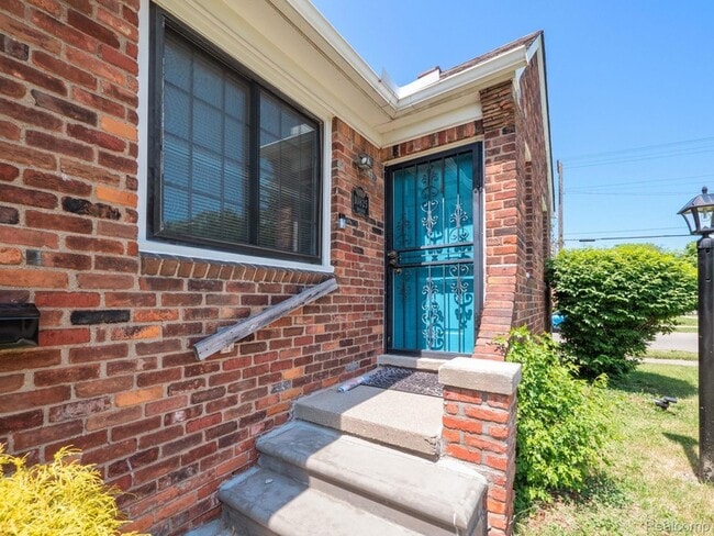 Building Photo - 10825 Worden St