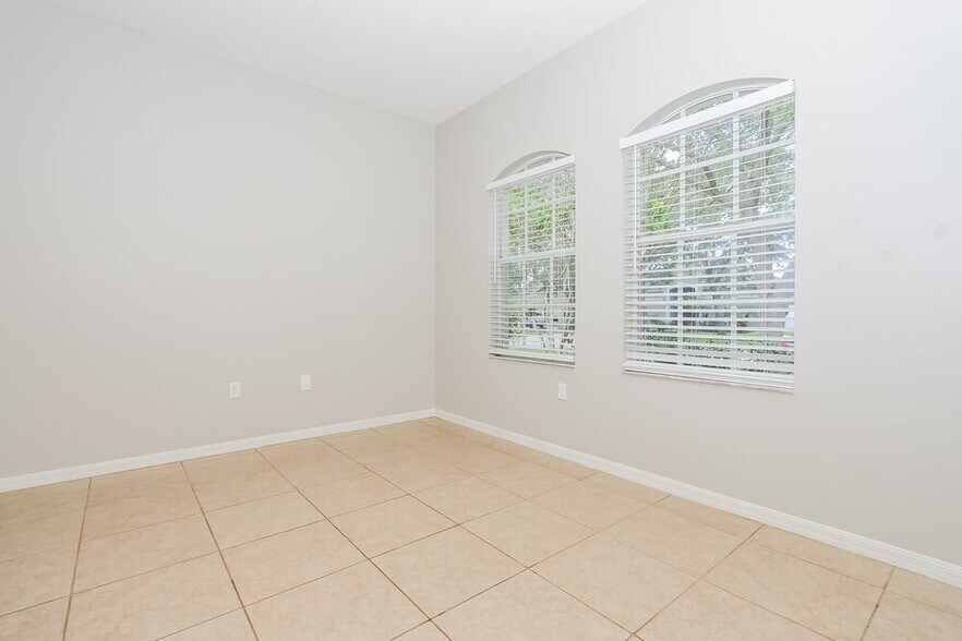 Building Photo - 7006 Monarch Park Dr