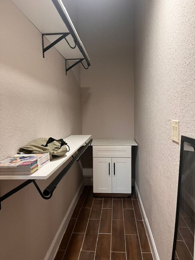 Building Photo - 9860 Indian Key Trail