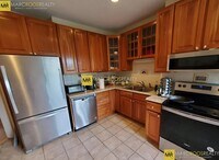 Building Photo - 149 Centre St