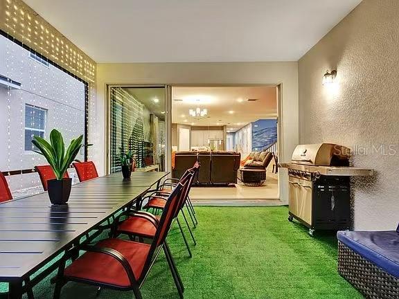 Building Photo - 1919 Tropical Palms Cir