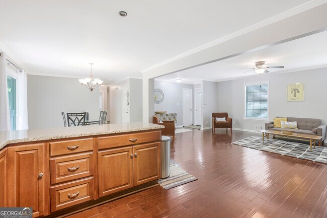 Building Photo - 3211 Flamingo Dr